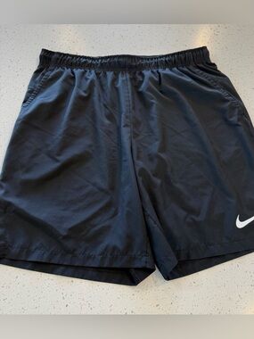 XL Nike Dri-Fit Shorts Mens Black Sports Performance Drawstring Elastic Waist